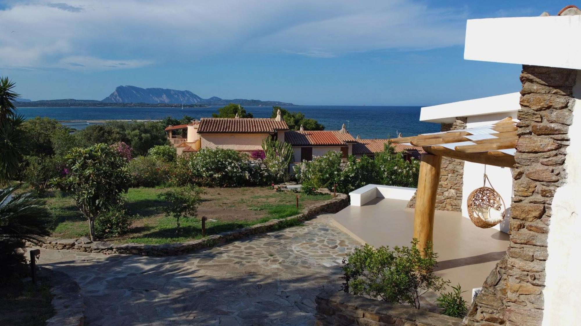 Amoreddu San Teodoro  Exterior photo